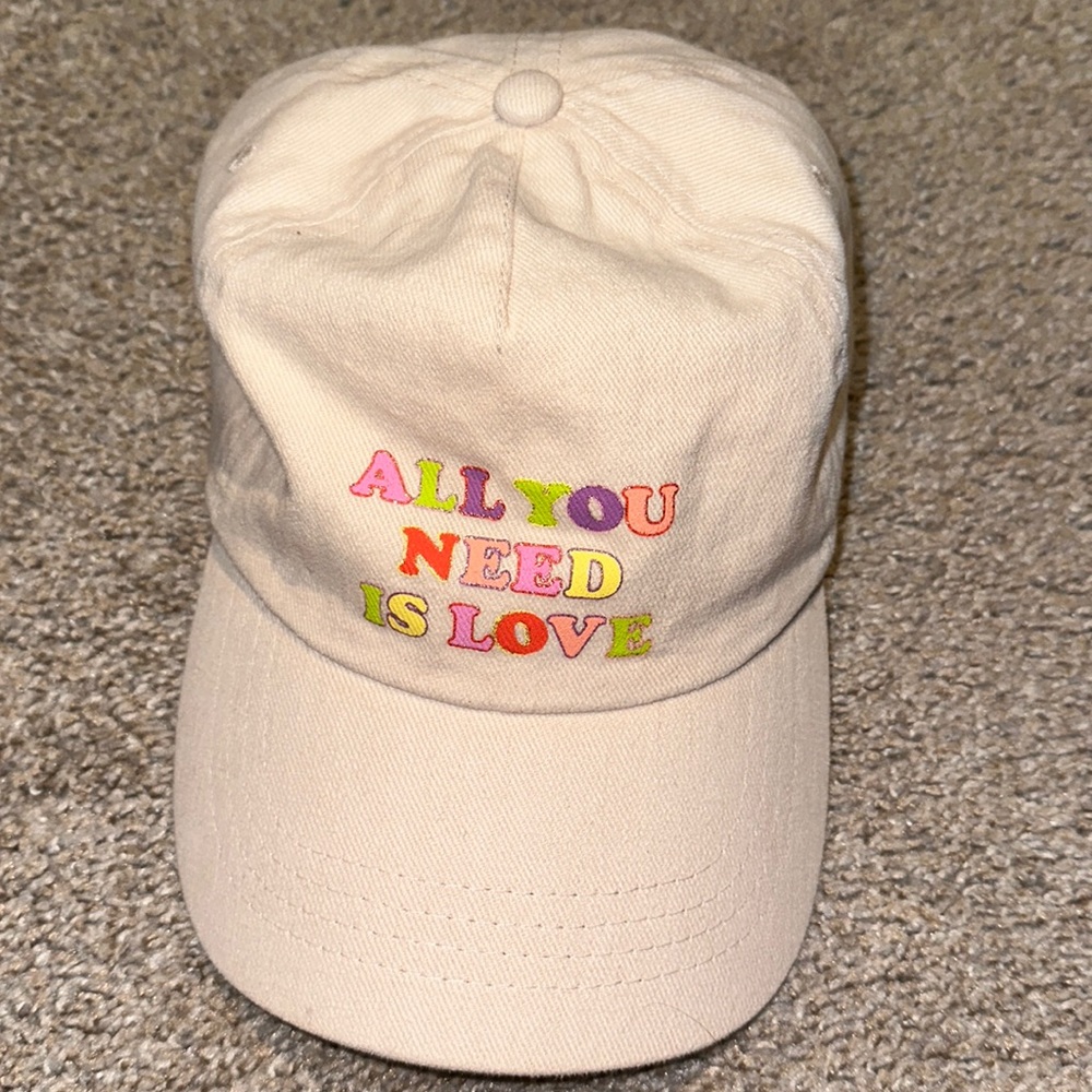 “all you need is love” hat